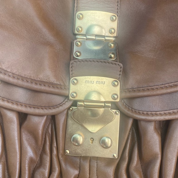 Miu miu brown leather handbag, very good condition, no flaws - Picture 2 of 5
